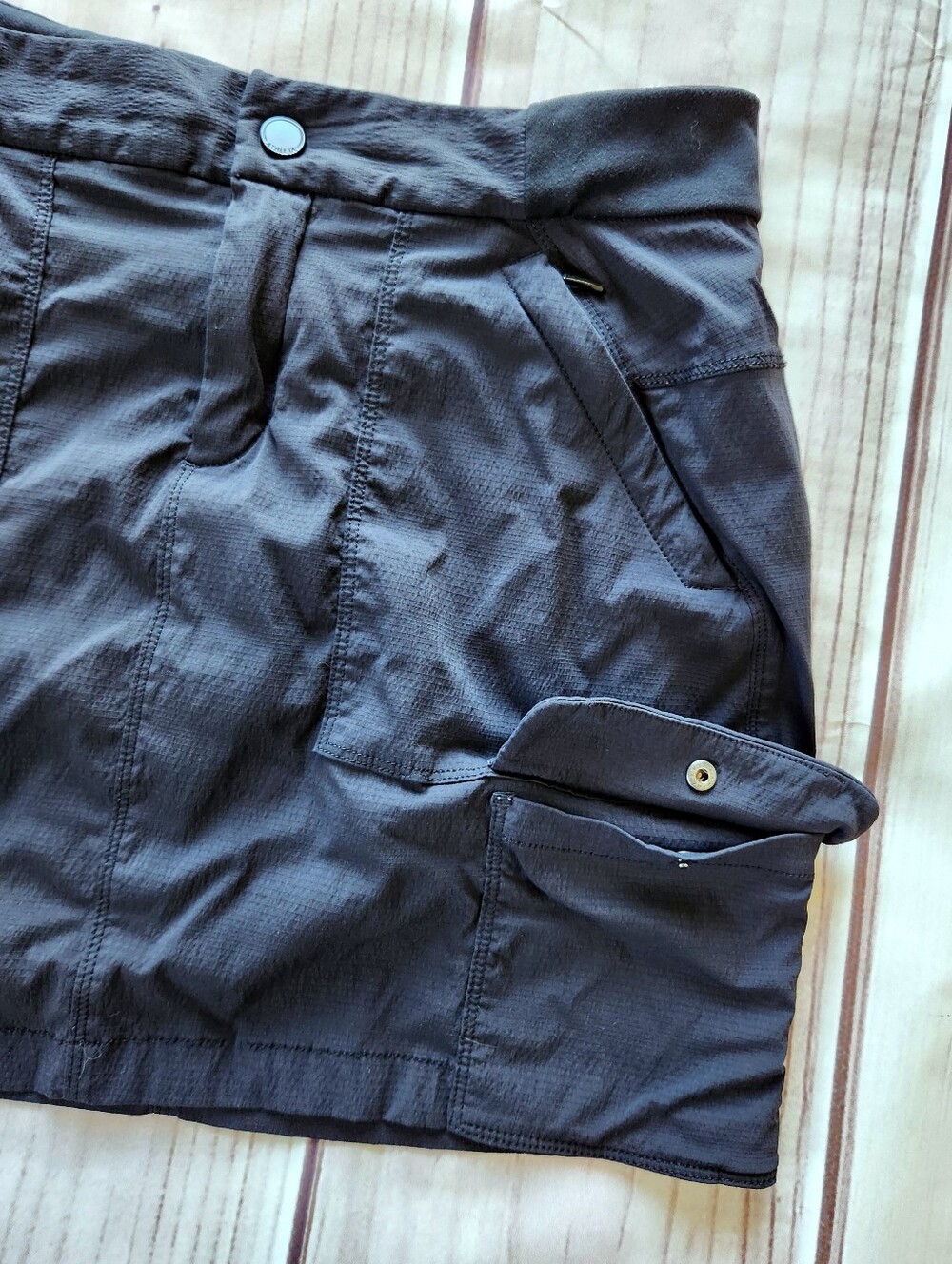 Athleta "Trekkie 2.0 Skort" Black | Women's Size 10 - Picture 3 of 9